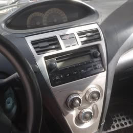 yaris4